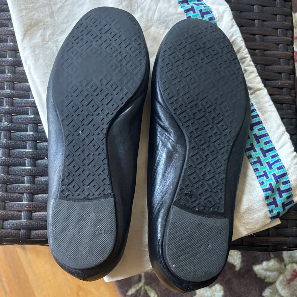 Tory Burch Black Flats with Gold Emblem - Picture 5 of 5